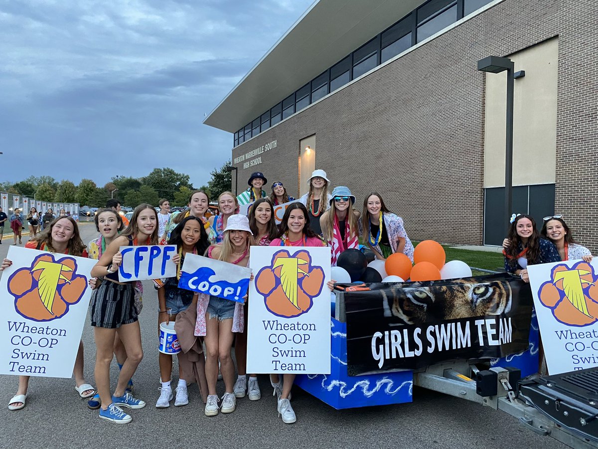 MsShawWN's tweet image. Girls COOP at the South Homecoming parade tonight!! 🎉