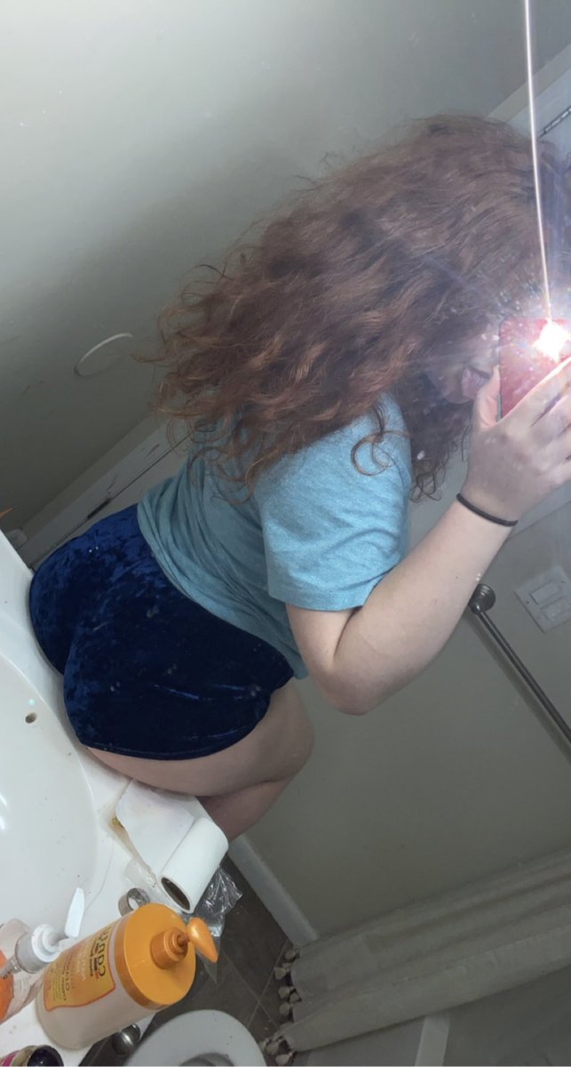 BNWORedhead's tweet photo. Give me your credit card info im gonna drain your whole account. And your gonna watch statements go up, haha. Better hope your wife don’t see it. #Findom #Finsub #Paypig #paypigs #humanwallet #cashcow #findomdrian #femdom #onlyfansbabe #fishinggear #ginger #pawg im pretty💕 https://t.co/OT2hkT4lpE