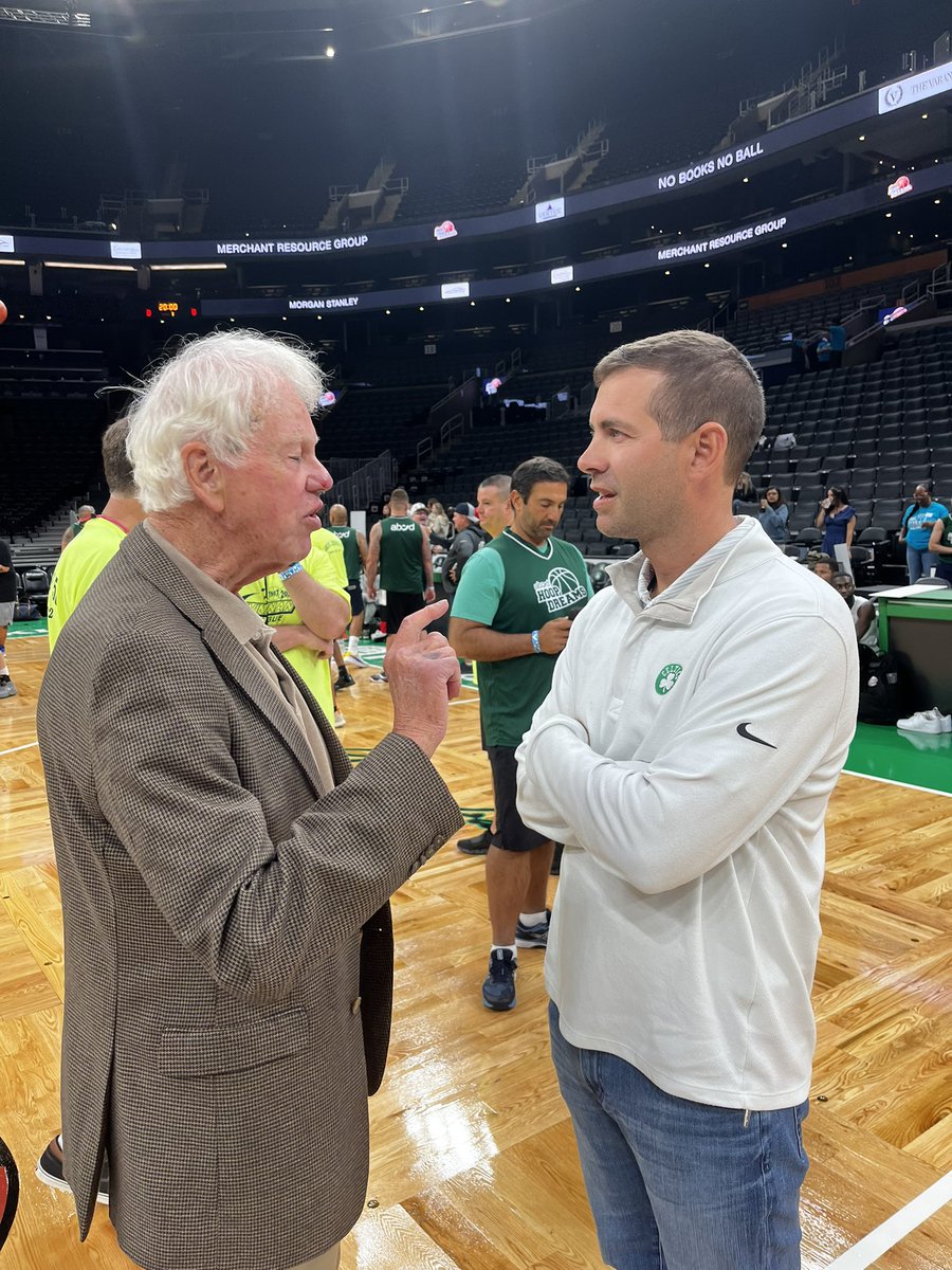 Referees from <a href="/HonanLeague/">Kevin Honan League</a> officiated #ABCDHoopDreams hosted by <a href="/BostonABCD/">ABCD</a> at <a href="/tdgarden/">TD Garden</a> tonight!

With <a href="/BostonABCD/">ABCD</a> President/ CEO Sharon Scott-Chandler, <a href="/TheGNAC/">Great Northeast Athletic Conference</a> Commissioner Joe Walsh, <a href="/celtics/">Boston Celtics</a> President of basketball operations Brad Stevens and writer <a href="/bobryan/">bobryan</a>.