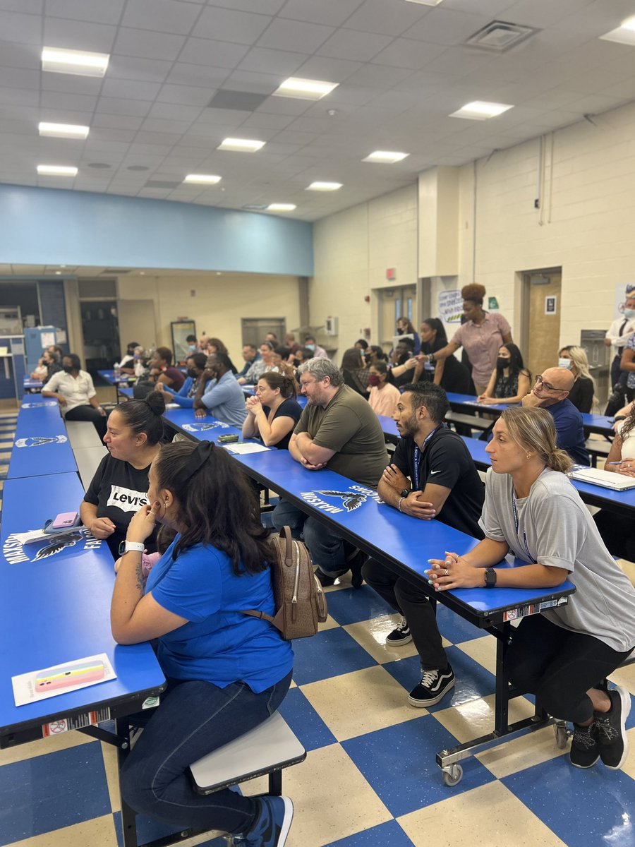 bethbadilla's tweet photo. Welcome to Maxson!! We are so glad that you are here❤️BTSN! #TEAMPPSD @PlainfieldBOE @DmitchEdD https://t.co/0Qsxe5X1AD
