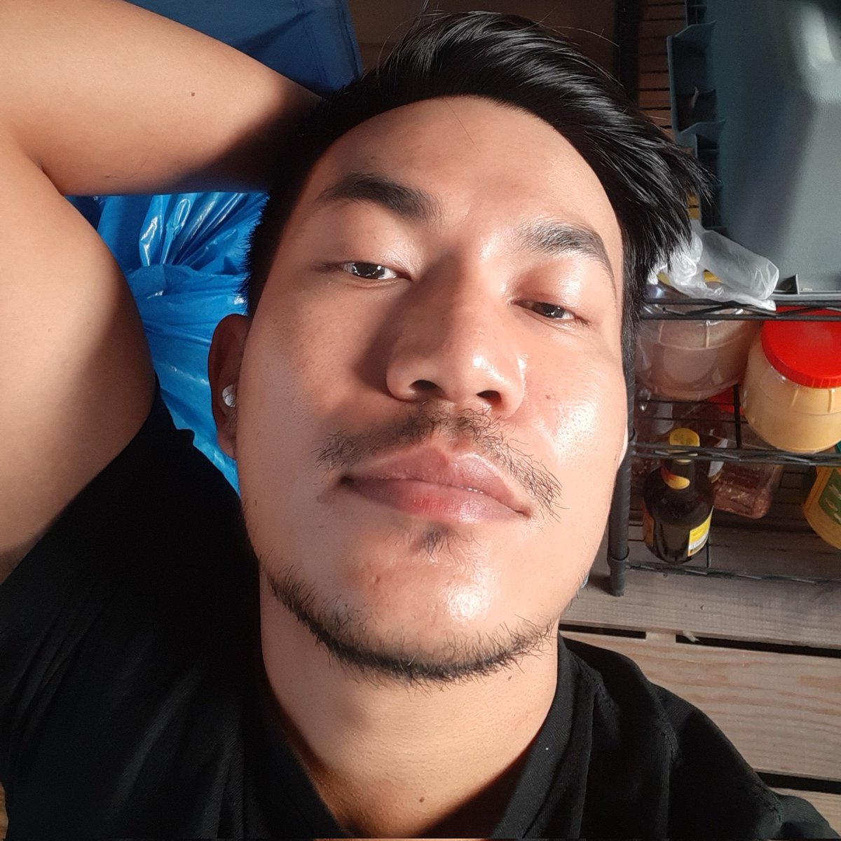 KrithanonApicha's tweet photo. #NewProfilePic https://t.co/el1doJIJNo