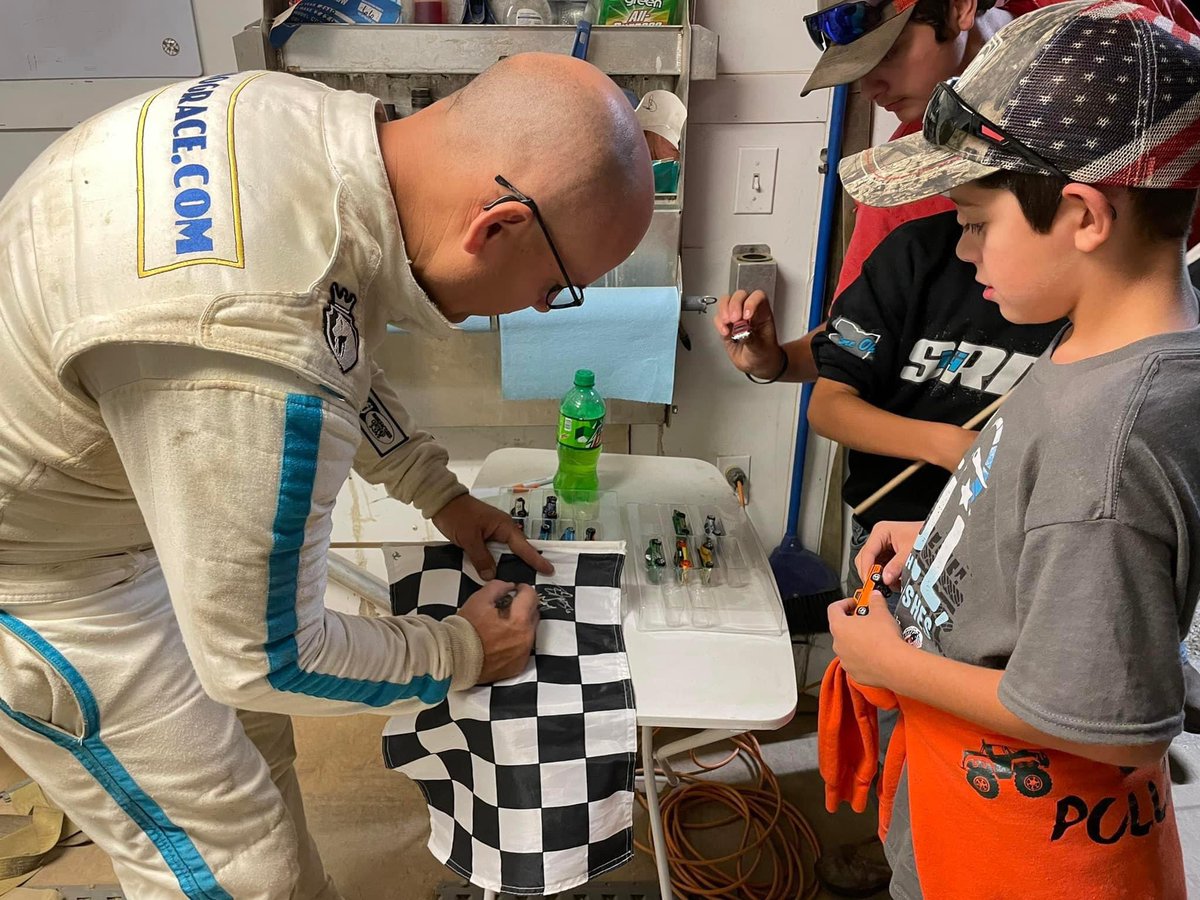 Brian Smith tweet media