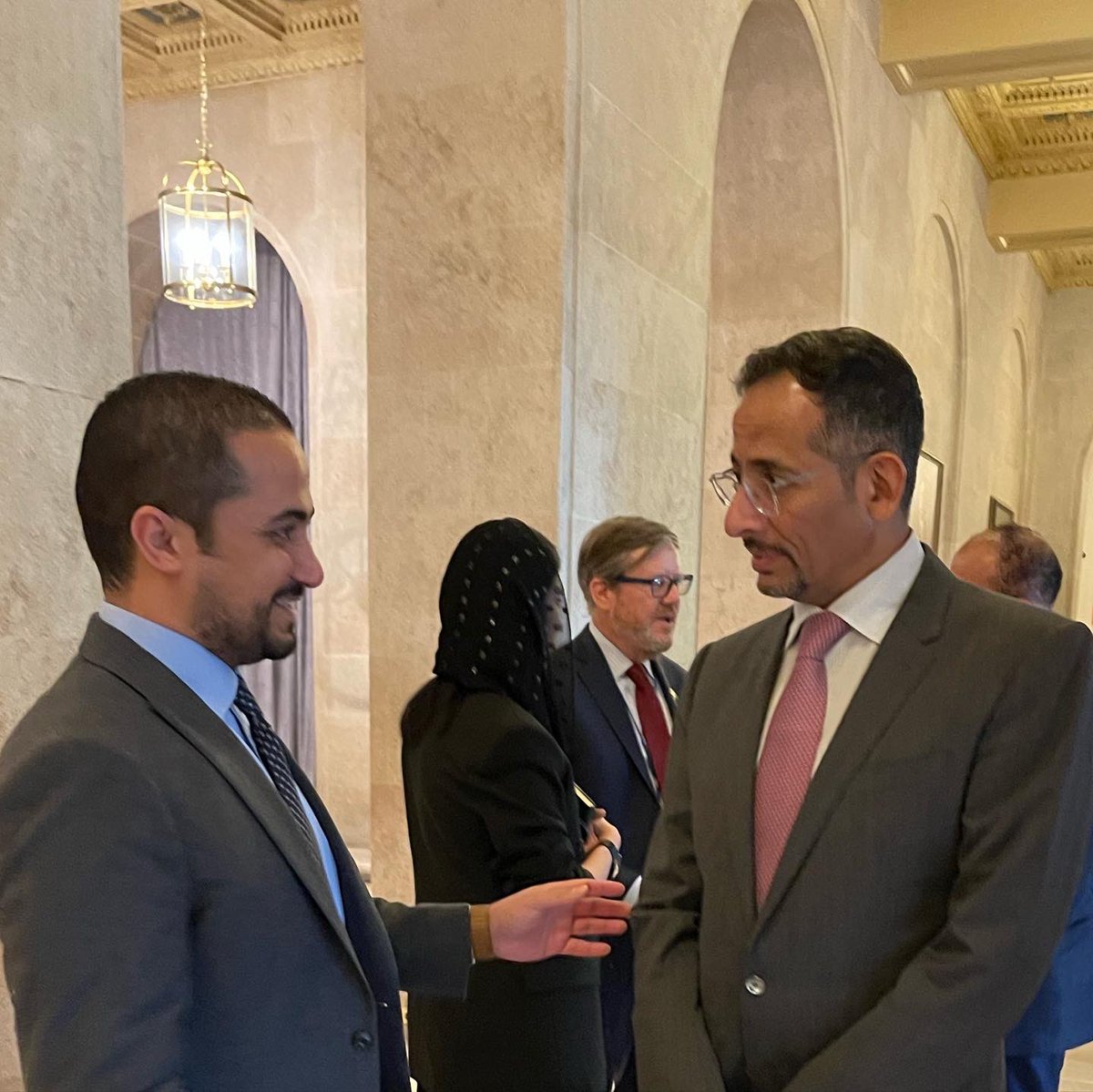 FarrajA's tweet photo. بإستضافة غرفة التجارة الأمريكية، تشرفت بلقاء وفد وزارة الصناعة والثروة المعدنية برئاسة معالي الوزير بندر بن إبراهيم الخريف ونائب الوزير أسامة بن عبد العزيز الزامل، بحضور الملحق التجاري السعودي بواشنطن العاصمة السيدة ريم علي الثروة. https://t.co/PI5VPIKGFi