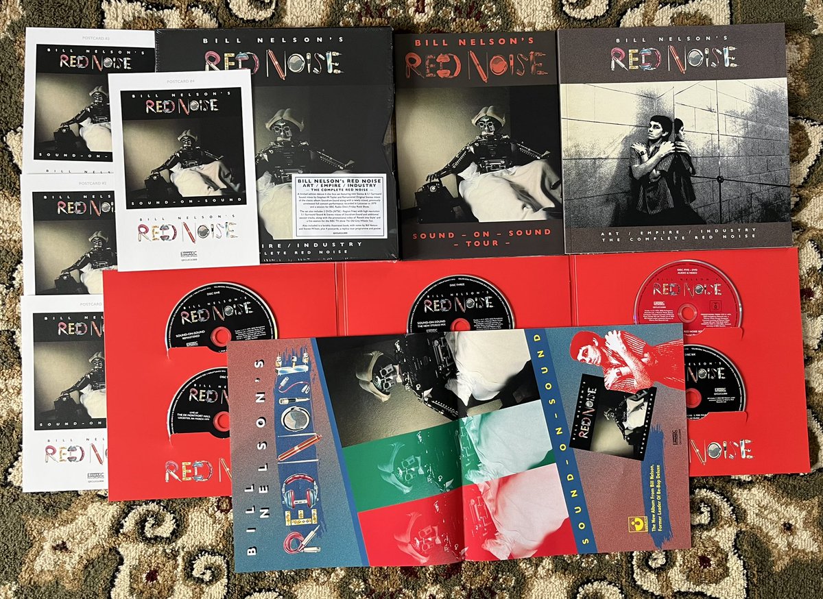 led2eppel1n's tweet photo. 着弾しました!
ビルネルソンとRED NOISEの
全部載せセット!
しかしビルネルソンとREDNOISEなんて書くと昭和歌謡のムードコーラスグループみたいだぜ。
しかしこんなニッチな箱モノ買ったのは日本に何人いるんだい?
#BILLNELSON
#REDNOISE
#bebopdeluxe https://t.co/FPATqJDKW1