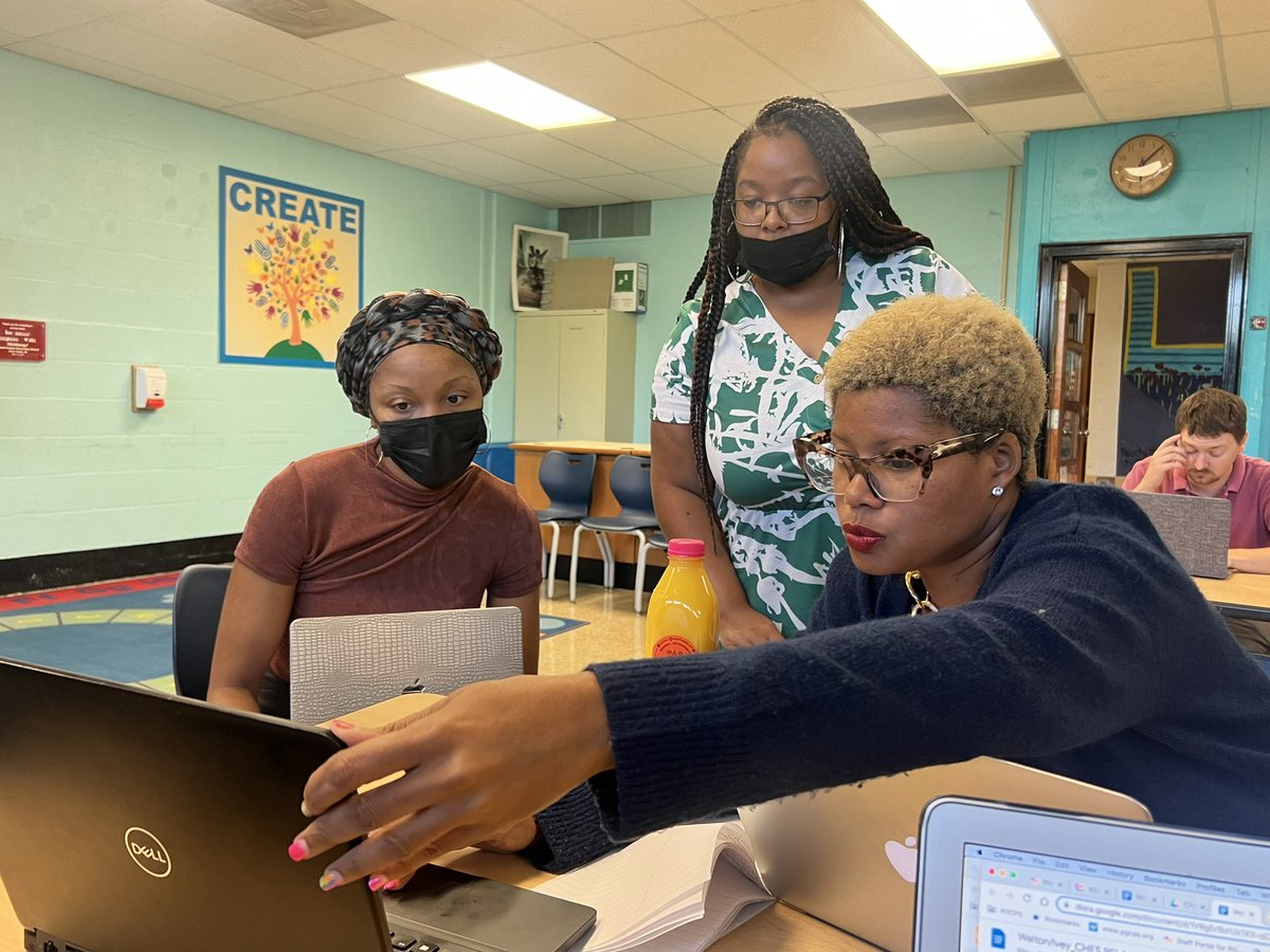 CHES_TAG's tweet photo. RELA C.Planning @capitolheightse!!! Teachers making their groups based on iReady test data. Teachers helping teachers! #theCHESway #CHESROCKS #datamatters #smallgroups #flexiblegroups https://t.co/TUDqYoAEev