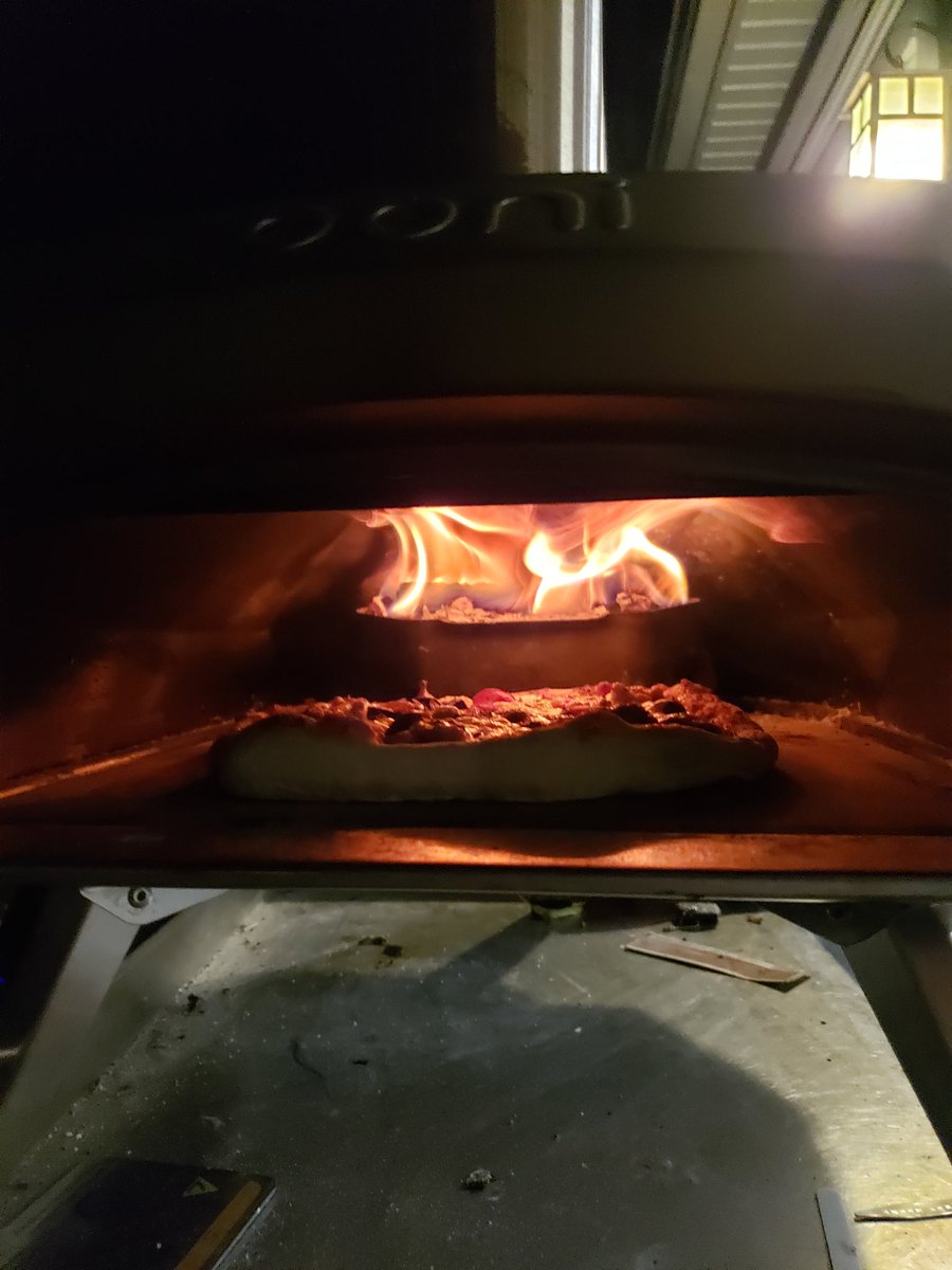 mattBernius's tweet photo. Ok. Definitely getting the hang of my @OoniHQ Karu 12 and wood fires. #try3 https://t.co/ykqHiZEjeR