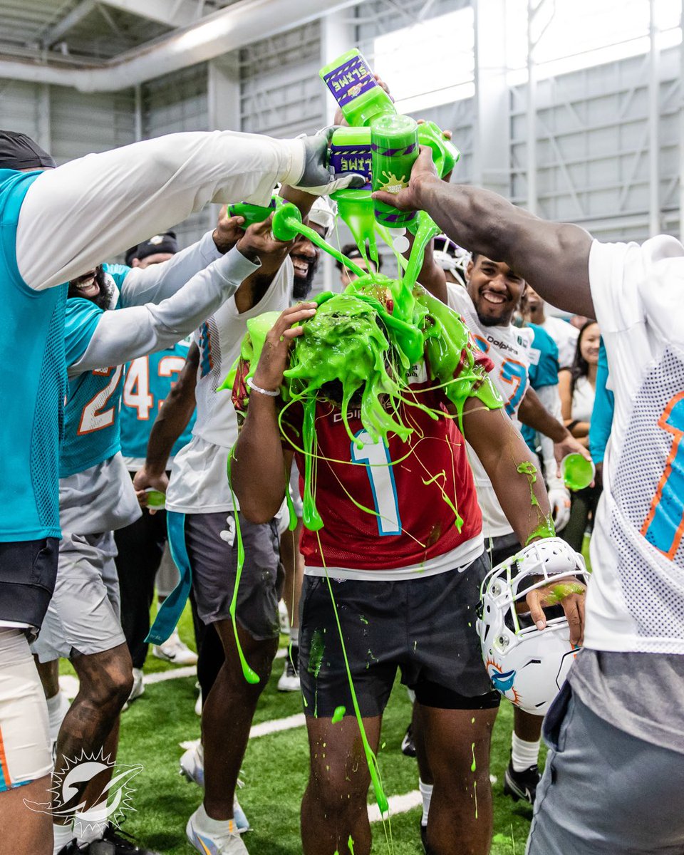 Miami Dolphins tweet media