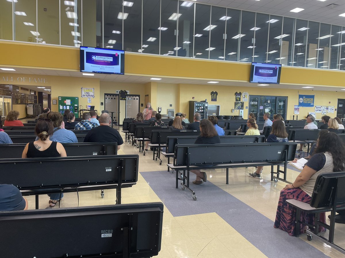 FAFSA night tonight at LHS! Thank you to Mrs. Sandoval, our College Now Greater Cleveland advisor, for walking families through the process!