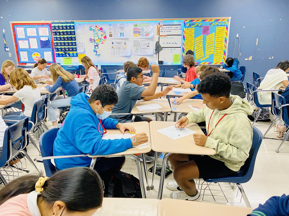 BerryMiller_JH's tweet image. History comes alive in 8th grade!  ✅out Mrs. Byrnes’ #SocialStudies classes learning about the #MayflowerCompact &amp;amp; review games.❤️💙🐾✍🏼 #AlwaysGrowing #WeArePearlandISD