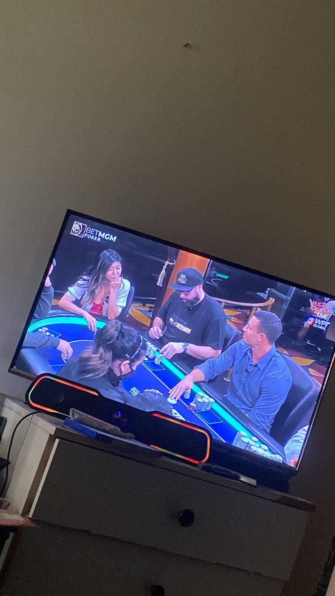 ohitsredbeard's tweet photo. Watching @xxl23 and @GmanPoker play 25/50/100 on @HUSTLERCASINOLA live #letsgo https://t.co/SWWas7OWie