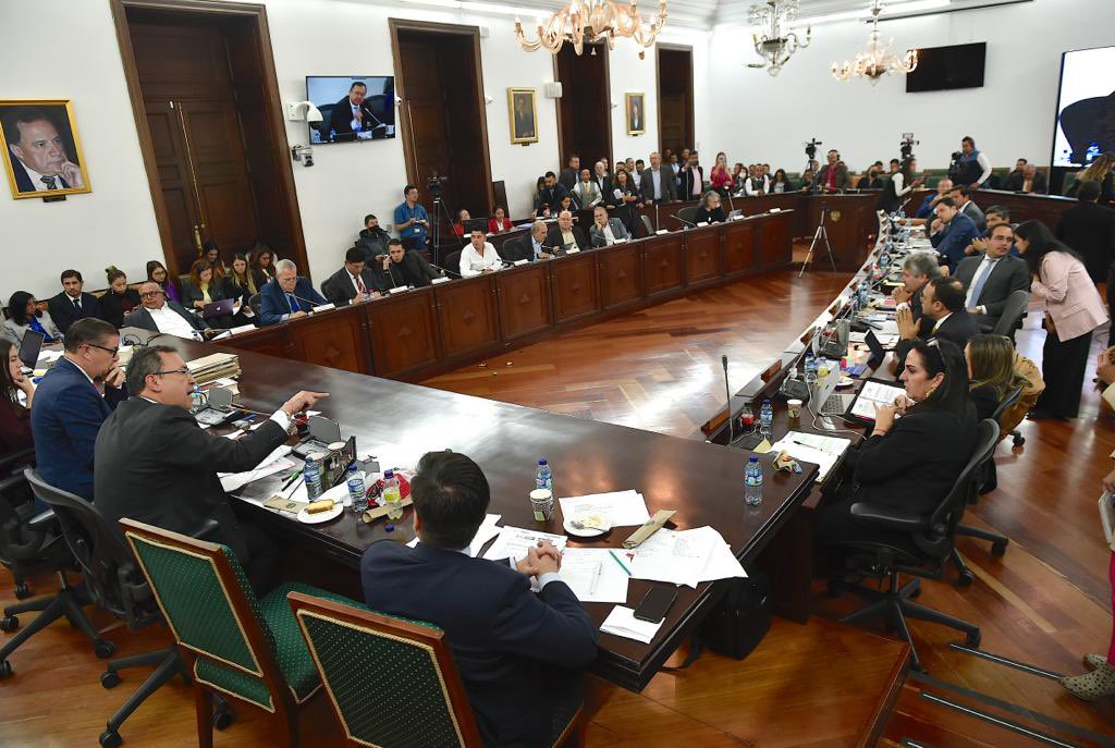 alfonsoprada's tweet photo. En comisión @PrimeraSenado @SenadoGovCo aprobamos 1er debate Reforma Política. Avances: listas cerradas, paridad entre  mujeres y hombres, alternancia efectiva, democratización de partidos, fusión de partidos de coalición, voto obligatorio, financiación con anticipos! Avanzamos! https://t.co/TrOzqkM2nv