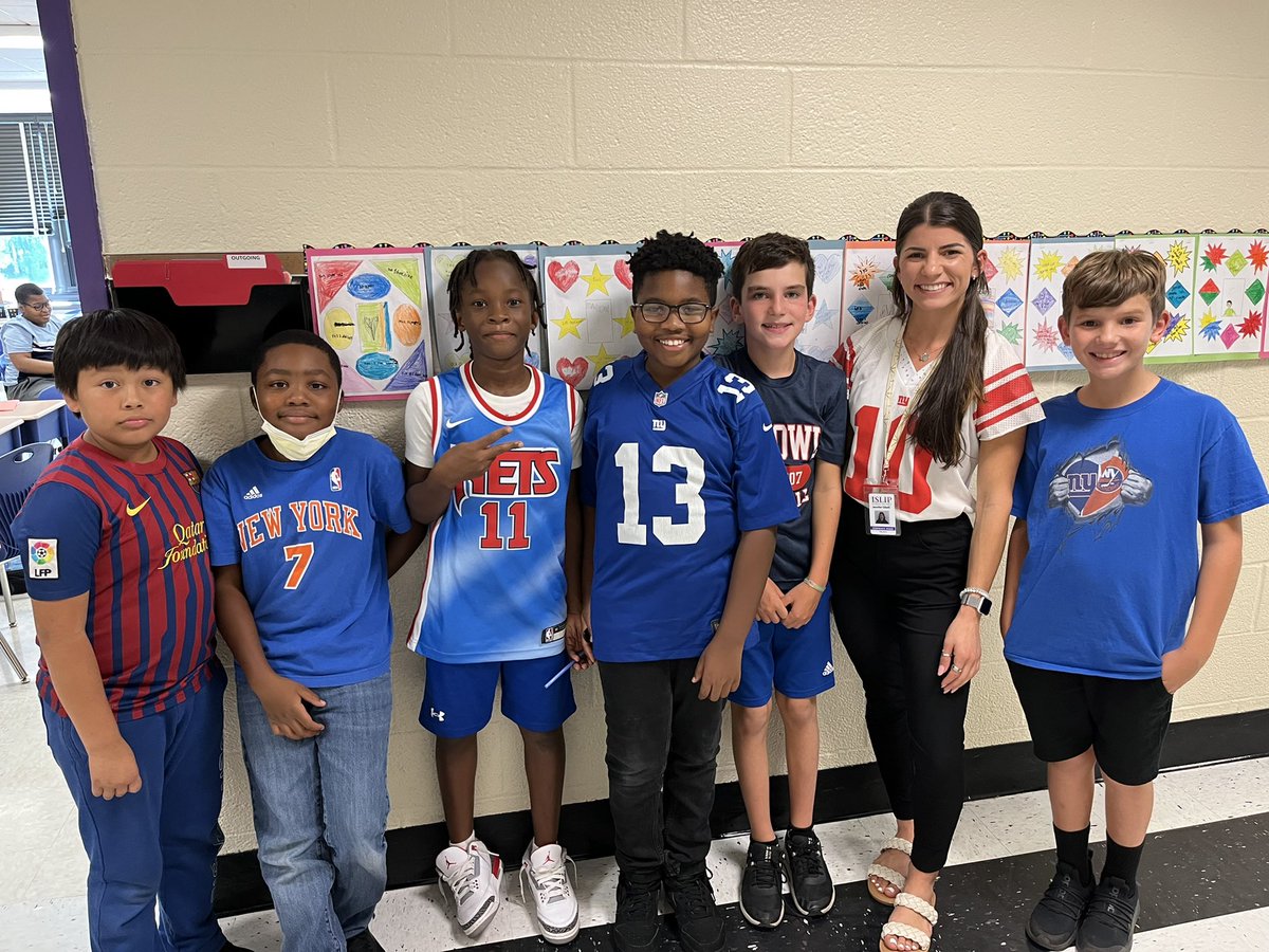 Commack Road ES tweet media