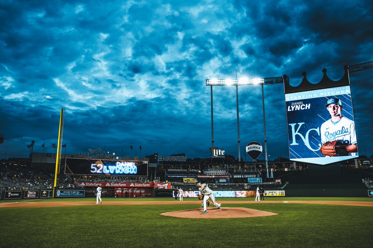 Kansas City Royals on X: Cotton candy skies. #WallpaperWednesday