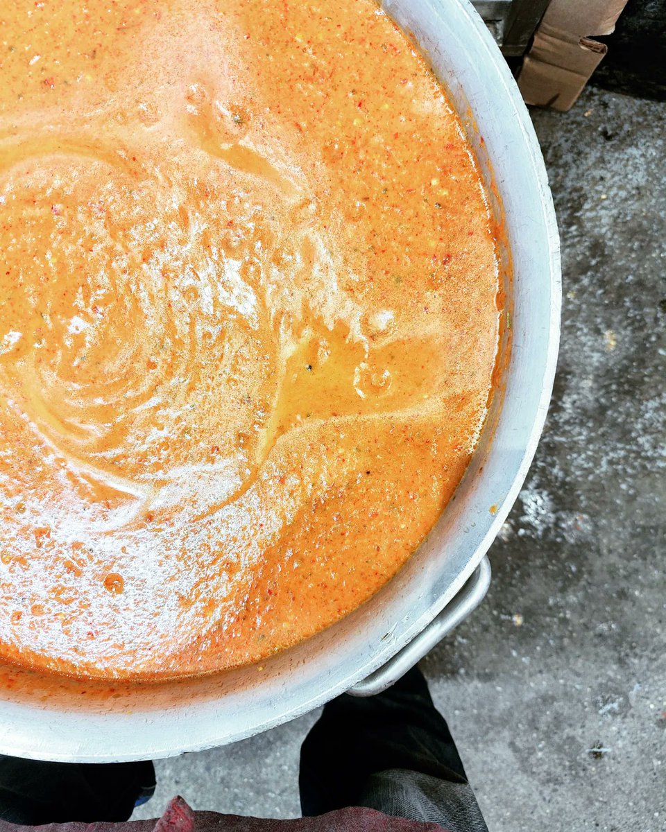 fornocultura's tweet image. Preserving The last of this year&apos;s harvest of local Ontario Hot Peppers. Our BOMBA Spicy Italian spread #bombacalabrese #peperoncini #friggitello #fornocultura #teamsavoury Part of our seasonal #preserved program Our Kitchen to Ur Pantry.