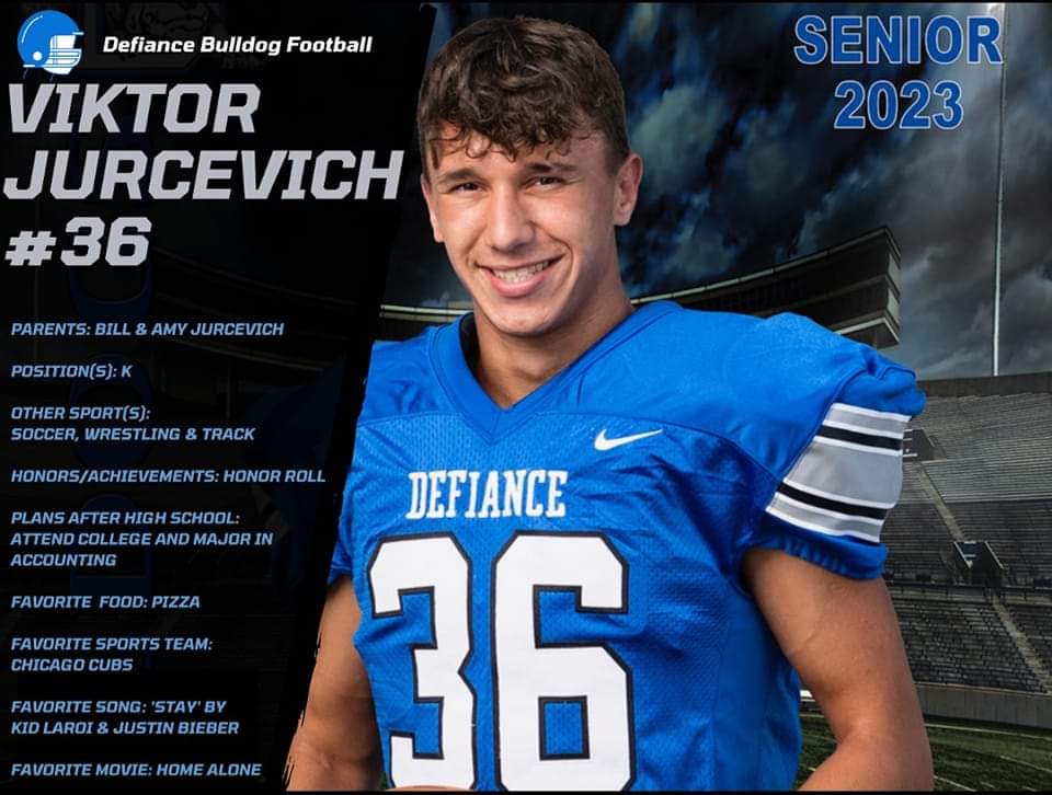 DefiFBParents's tweet photo. WEEK 6 - SENIOR SPOTLIGHT WEDNESDAY ✨🏈🐾💙💪🏼 #Senior #ViktorJurcevich36 #GoBulldogs #BeatElida https://t.co/y3dnFM6y6w