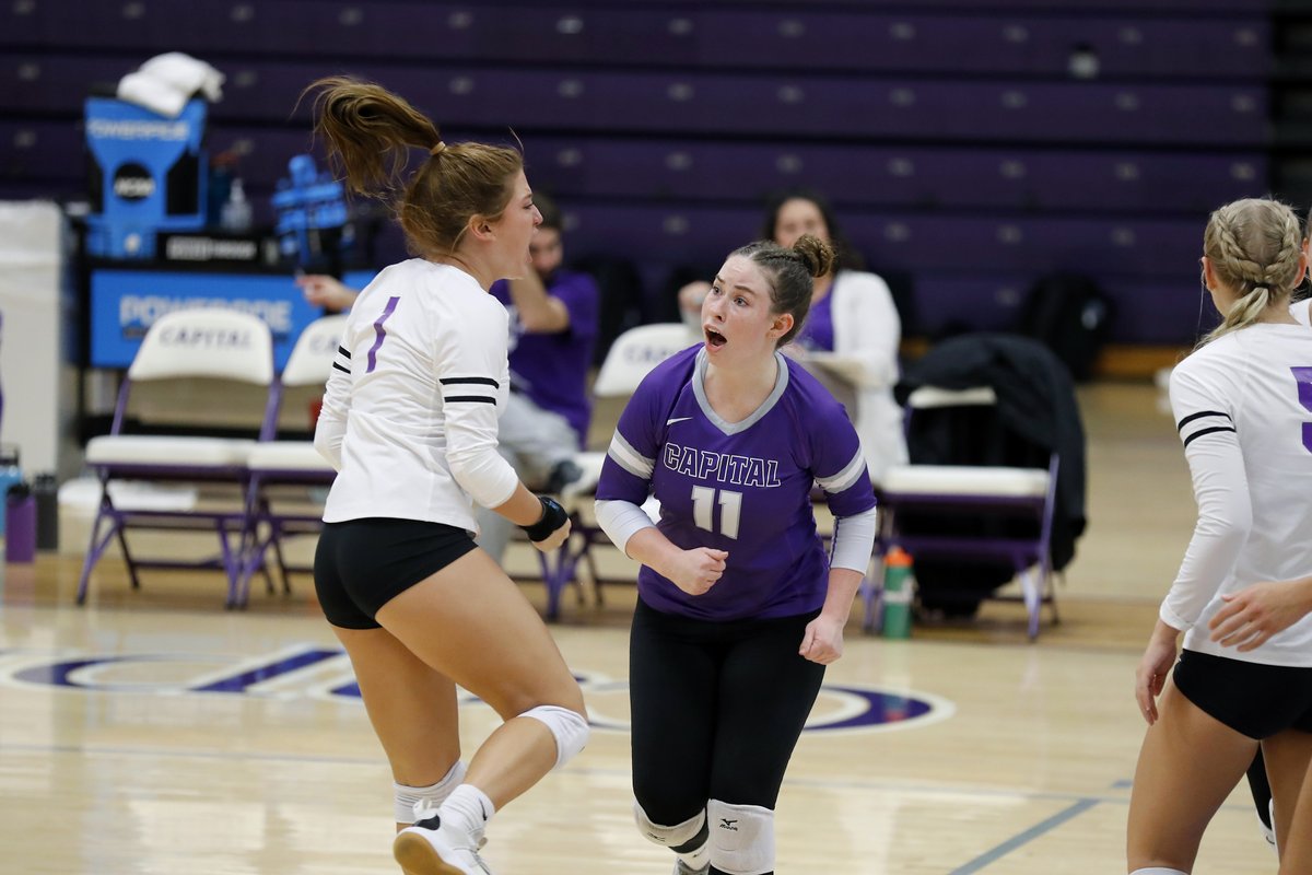 cap_athletics's tweet image. .@CapVolleyball rolls to a 3-0 win over Oberlin on Wednesday night behind the strong night from Lindsay Rich (13 kills, 9 digs, 3 aces)!

athletics.capital.edu/news/2022/9/21…

#CapFam | #CapVB | #POTP