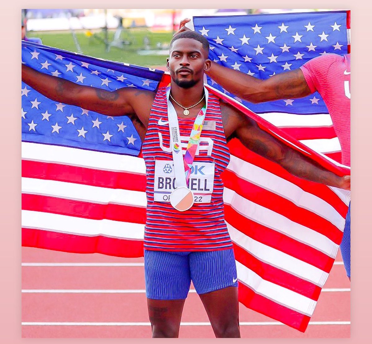 MichaelFordBU's tweet photo. Mike on the 🎤: “ Don’t be afraid to give up being good to go to being GREAT.” What is holding you back for reaching ANOTHER LEVEL on and off the track? https://t.co/XSxCZ5WNDg