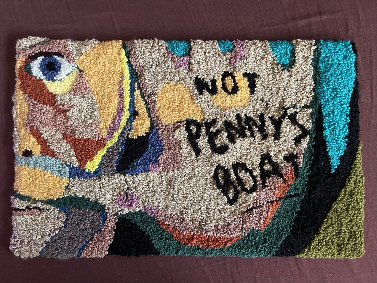 BethyBSQU's tweet photo. if you're looking for the most thoughtful-ass gift, now would be a really good time to commission a rug from me tbh https://t.co/n8deFMSIcK