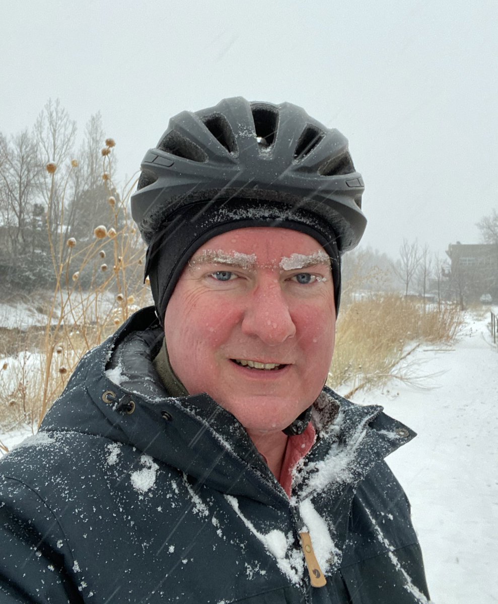 AaronBrockett12's tweet photo. I love my eBike because it encourages me to bike around town in all kinds of weather! #eBikeDay https://t.co/4tjanE0IGJ