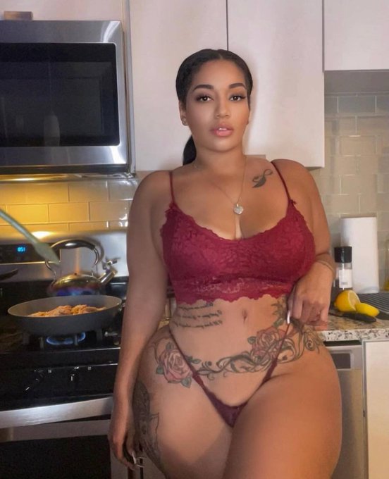 You ready to eat daddy? https://t.co/7rr4RU2tdD