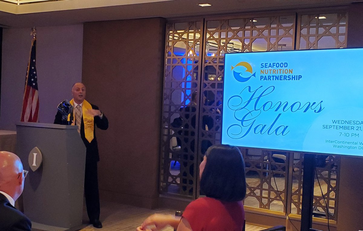 Seafood4Health's tweet photo. So happy to announce that @ChefArmetta of @HRBoston has been awarded the SNP Seafood Nutrition Champion Award for his work in SNP’s Heart Healthy Program and continued outreach &amp; education around healthy, sustainable seafood. #celebrateseafood https://t.co/usQlL99baE