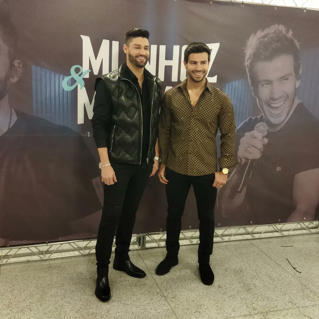 claudelopes's tweet photo. Gravação do DVD da dupla Munhoz & Mariano no Vibra São Paulo, 15 anos de história.
#ToNaMidia #ClaudeLopes #munhozemariano #vibrasaopaulo #camaroamarelo
@munhozemariano @vibrasaopaulo https://t.co/43LwcMtpRT