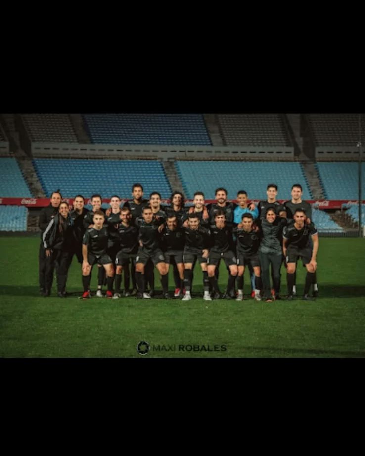 ITPUNIVERSITAR1's tweet photo. Se terminó la temporada regular para nosotros.
Logramos algo que por momentos parecía inalcanzable en la primera temporada en la @LUD_Oficial .
Ascendimos y no es poca cosa.
Estamos felices !!

⚽ Somos Fútbol. https://t.co/5qXGbTkqBm