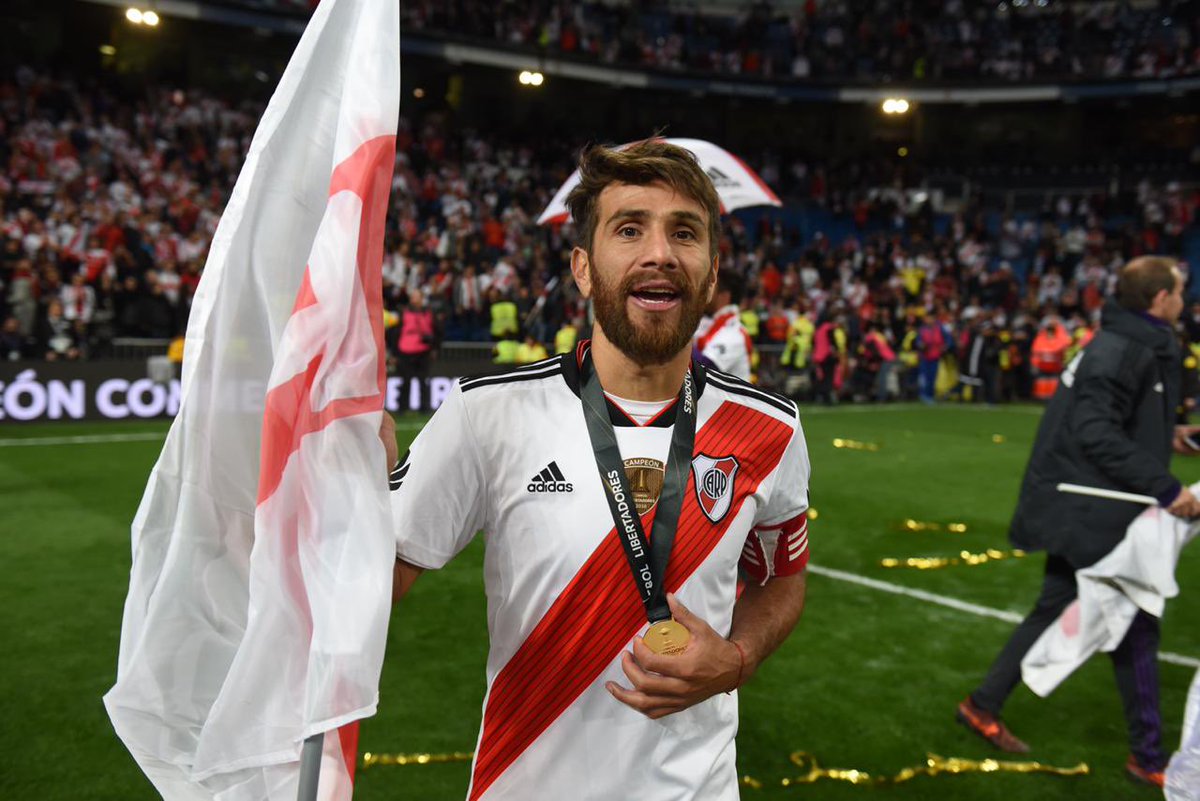 Gracias <a href="/LeoPonzio_ok/">Leonardo Ponzio</a> 
El jugador con el que más me identifiqué tanto adentro como afuera de la cancha.
Serás eterno!!