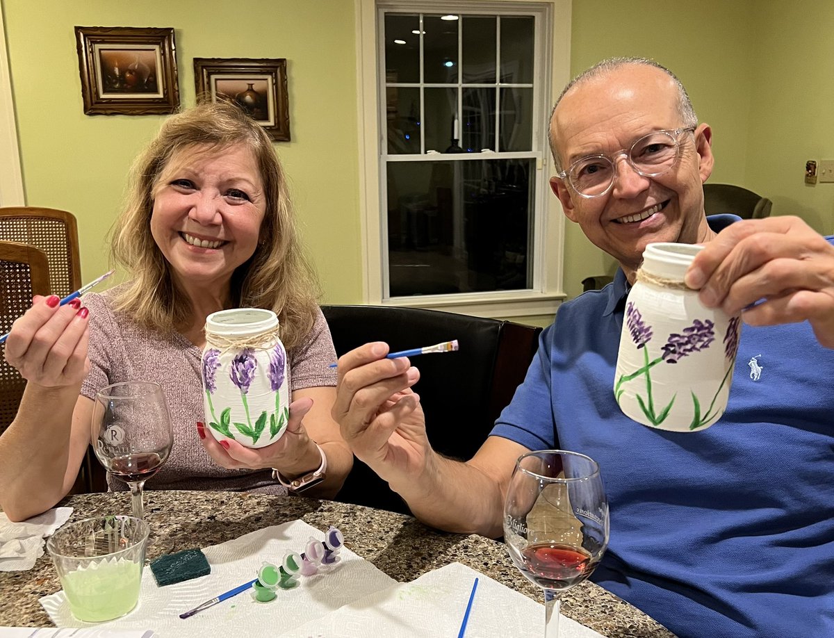 DrRRodriguez's tweet image. Sip and Paint - Favreau Foundation zoom event #NJSOP #NJeyedocs #FavreauFoundation #EyeDoctor #optometricphysician