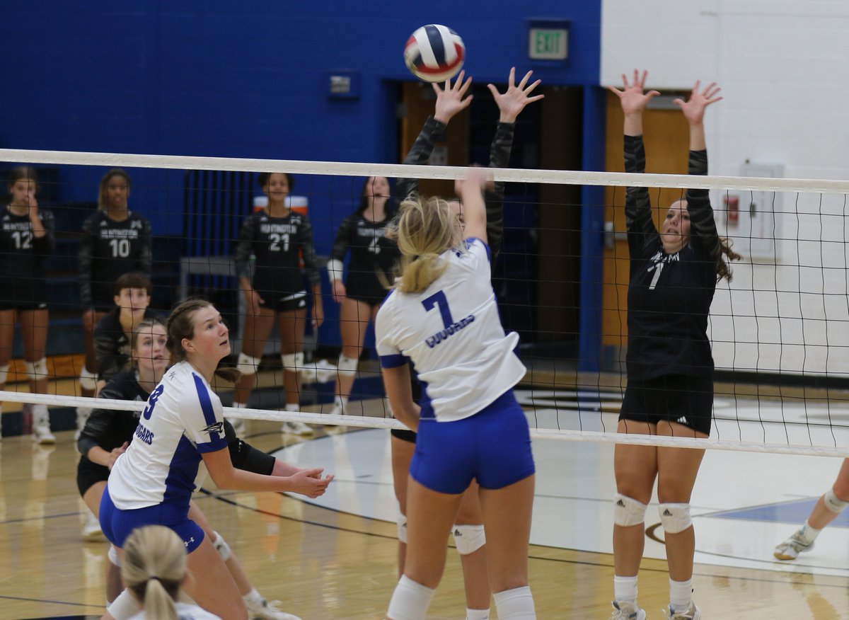 Cougars Knock Off No. 19 Taylor Trojans in Intense Battle bit.ly/3Bzywcu