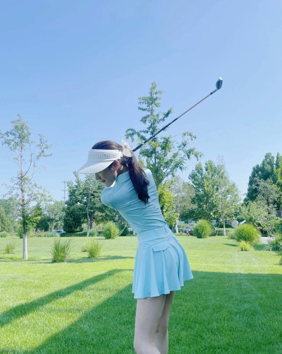 “Success in this game depends less on strength of body than strength of mind and character.” 😊