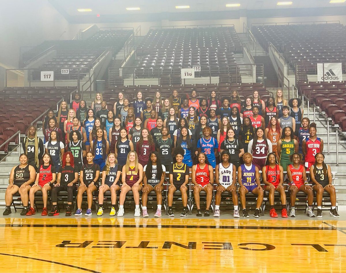 Shoutout to senior Aiyana Sam for representing the Lady Mavs!! <a href="/GHAGBA/">GHAGBA</a>