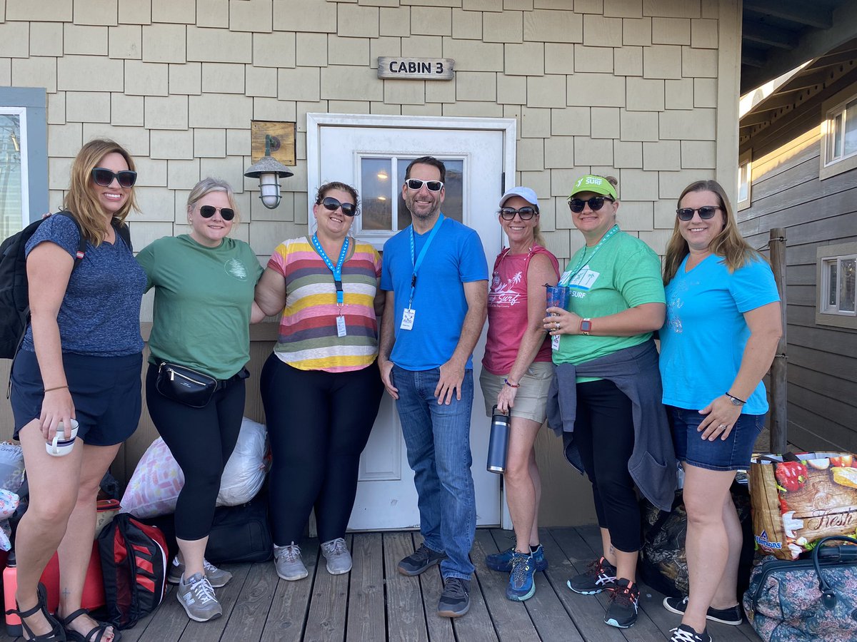 Mrs. Salazar tweet media