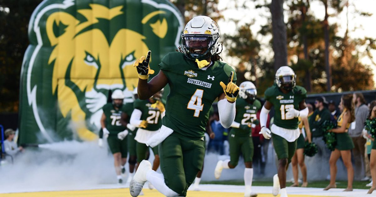 shermarcarter's tweet photo. Blessed to receive an Offer from SELU!🦁🟢 #AGTG  #LionUp https://t.co/Da2h1ADGyW