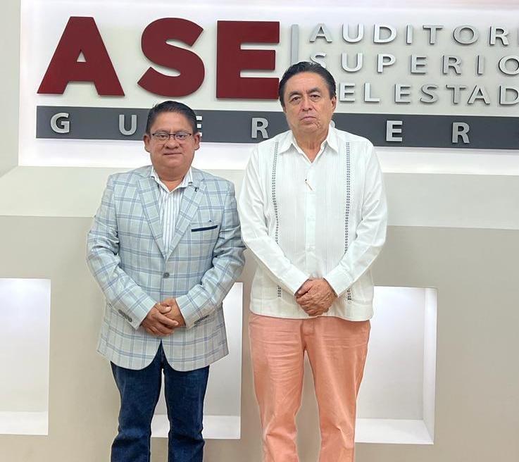 ITAIGro (@itaigro1) on Twitter photo El Comisionado Presidente del ITAIGro, el M.D. <a href="/RobertoNavaC_/">Roberto Nava Castro</a> , sostuvo una reunión de trabajo con el titular de la <a href="/AuditoriaGro/">Auditoría Superior Guerrero</a> (ASE), Marco César París Peralta Hidalgo, con quien abordaron temas referentes al Acceso a la Información y Gobierno Abierto. El Comisionado Presidente del ITAIGro, el M.D. <a href="/RobertoNavaC_/">Roberto Nava Castro</a> , sostuvo una reunión de trabajo con el titular de la <a href="/AuditoriaGro/">Auditoría Superior Guerrero</a> (ASE), Marco César París Peralta Hidalgo, con quien abordaron temas referentes al Acceso a la Información y Gobierno Abierto.