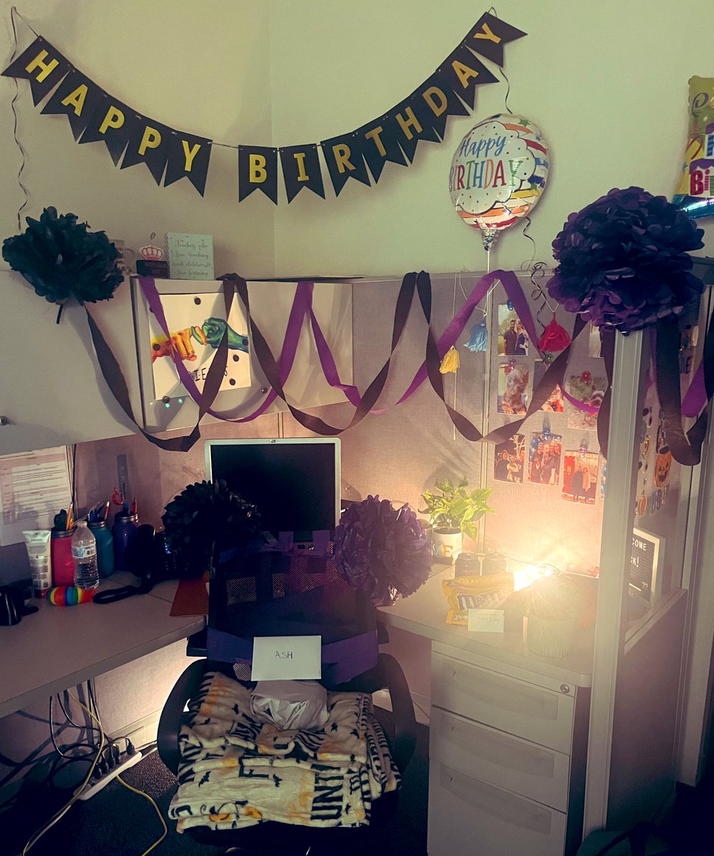 So thankful for the incredible DHH itinerant team for being so supportive throughout the first few weeks of school! They even surprised me with decorations and goodies for my birthday! #DHHitinerant #deafeducation <a href="/aldinesped/">Aldine ISD SPED</a>