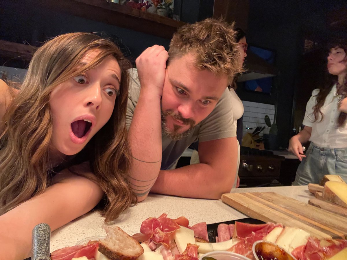 marinasqu's tweet photo. SEASON TEN of #Chicago PD starts right now!! LET'S GET READY TO RUMBLE! (Meat platter going quick over here. Paddy's hogging it.) #ChicagoPD https://t.co/hSLsL6MG8z