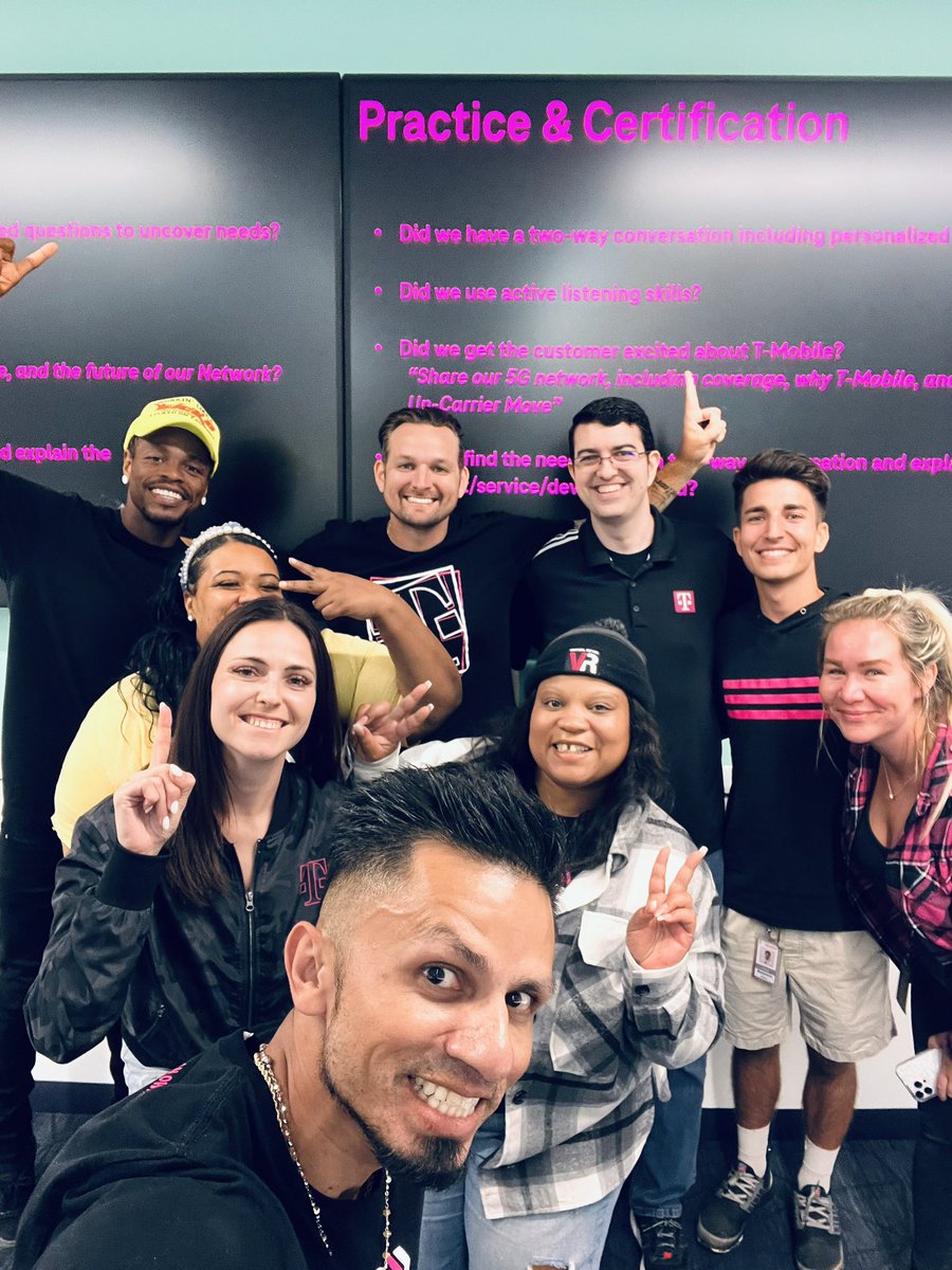 Explore &amp; Discover training for leaders! Gotta lead by example just like @thejesslife and <a href="/VirtualTalbott/">Skyler Talbott</a> are doing it! <a href="/TMobile/">T-Mobile</a> <a href="/tmobilecareers/">T-Mobile Careers</a> #TeamMagenta #OneTeam