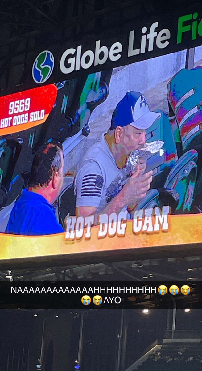 blondedwavyx's tweet photo. THEY SICK AS HELL AT THIS RANGERS GAME https://t.co/sntOp2vd6g