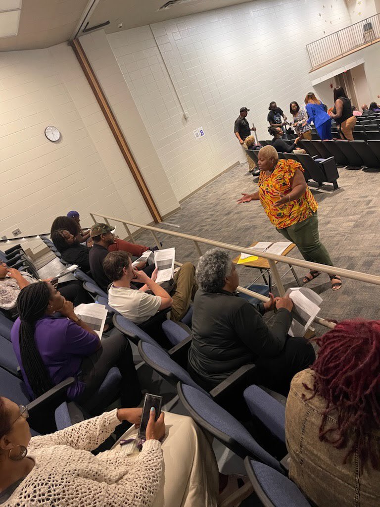 MsRaston's tweet photo. As a leader w/in the #3DELeadershipTeam I had the privilege of collaborating with the minds of SAHS charged with doing the heavy lifting, guiding them through the logistical rollout of our 2nd case challenge through our schools signature program: 3DE #GROWTHWITHRASTON https://t.co/cXCqZzeQyc