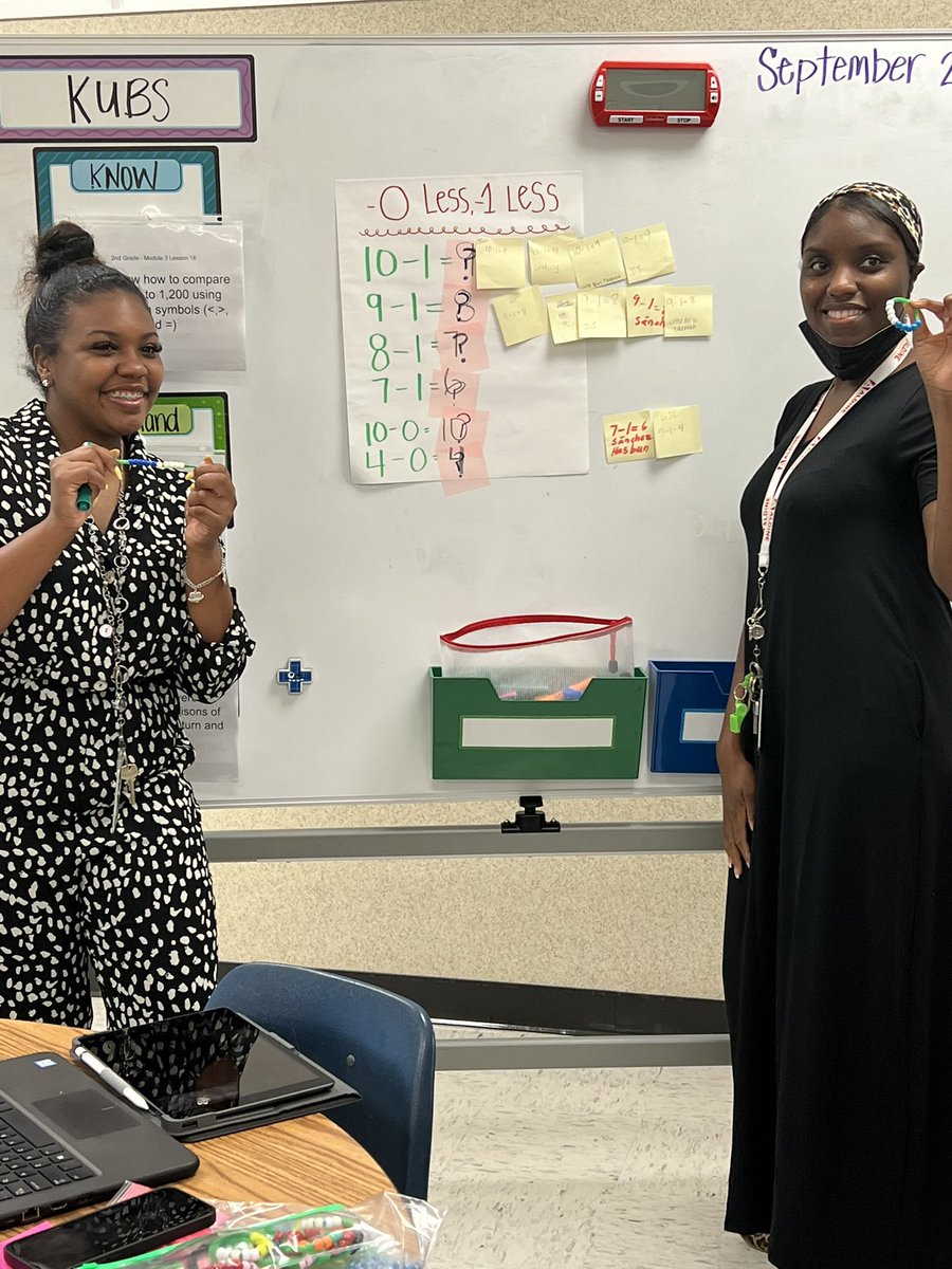 KCtheAP's tweet photo. Every Wednesday I have the pleasure of joining our grade level CBPLs & I enjoy every moment of it 😆 shoutout to our DYNAMIC DUO @MsOmotayo & @LGraham0912 for rocking CBPLs and making the admin team feel a part of the "work" while we're indulging "in the work". #ThePowerOfTeam☝🏾 https://t.co/RkUAU5r7FB