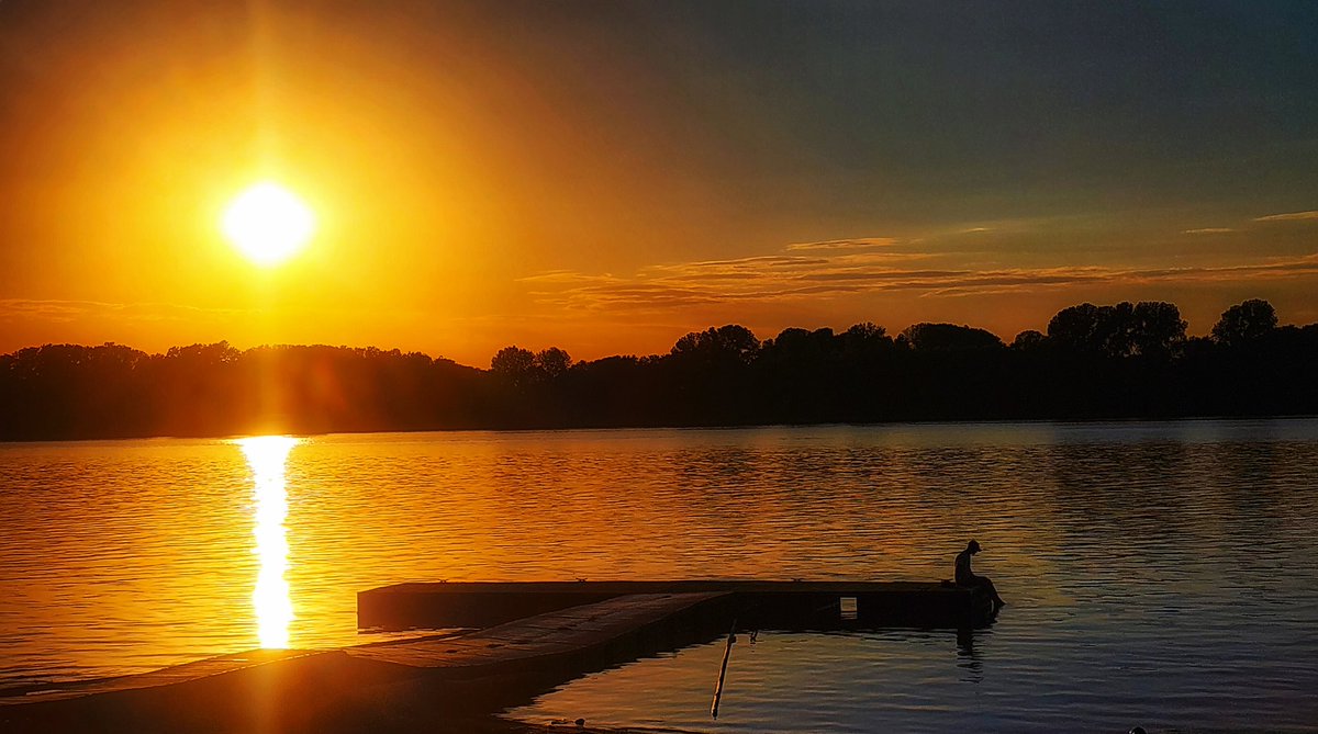 salina_mills's tweet image. Show me your peaceful photos! #sharewithme #sunset #Peace