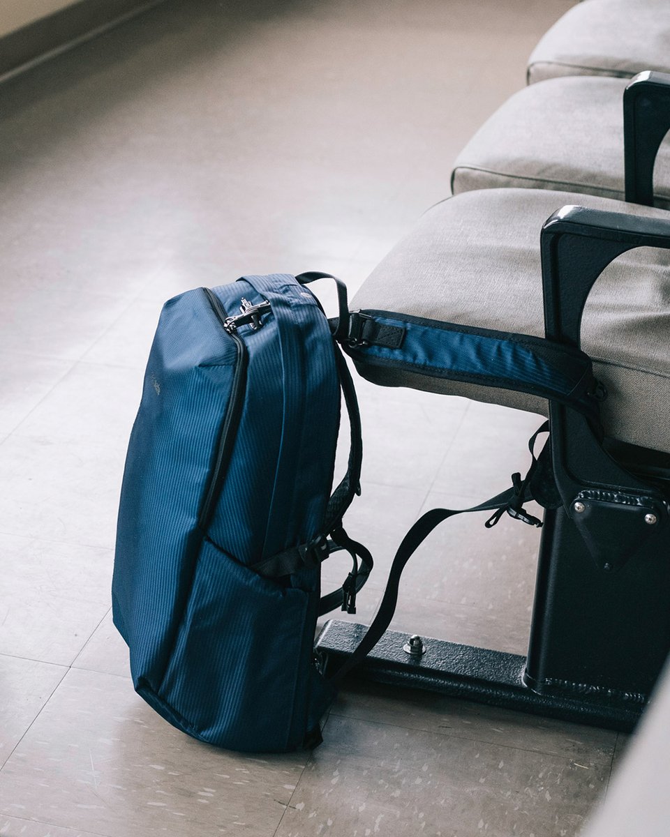 Pacsafe's tweet photo. Need to step away but worried about your backpack and valuables?
Use the PopNLock security clip on your backpack strap to secure it around a fixed object so that it cannot be moved.
#BornToTravel #ECONYL #protectyourbelongings #bagslovers #bagsaddict #protectwhatsvaluable https://t.co/eQdWZJAP9E