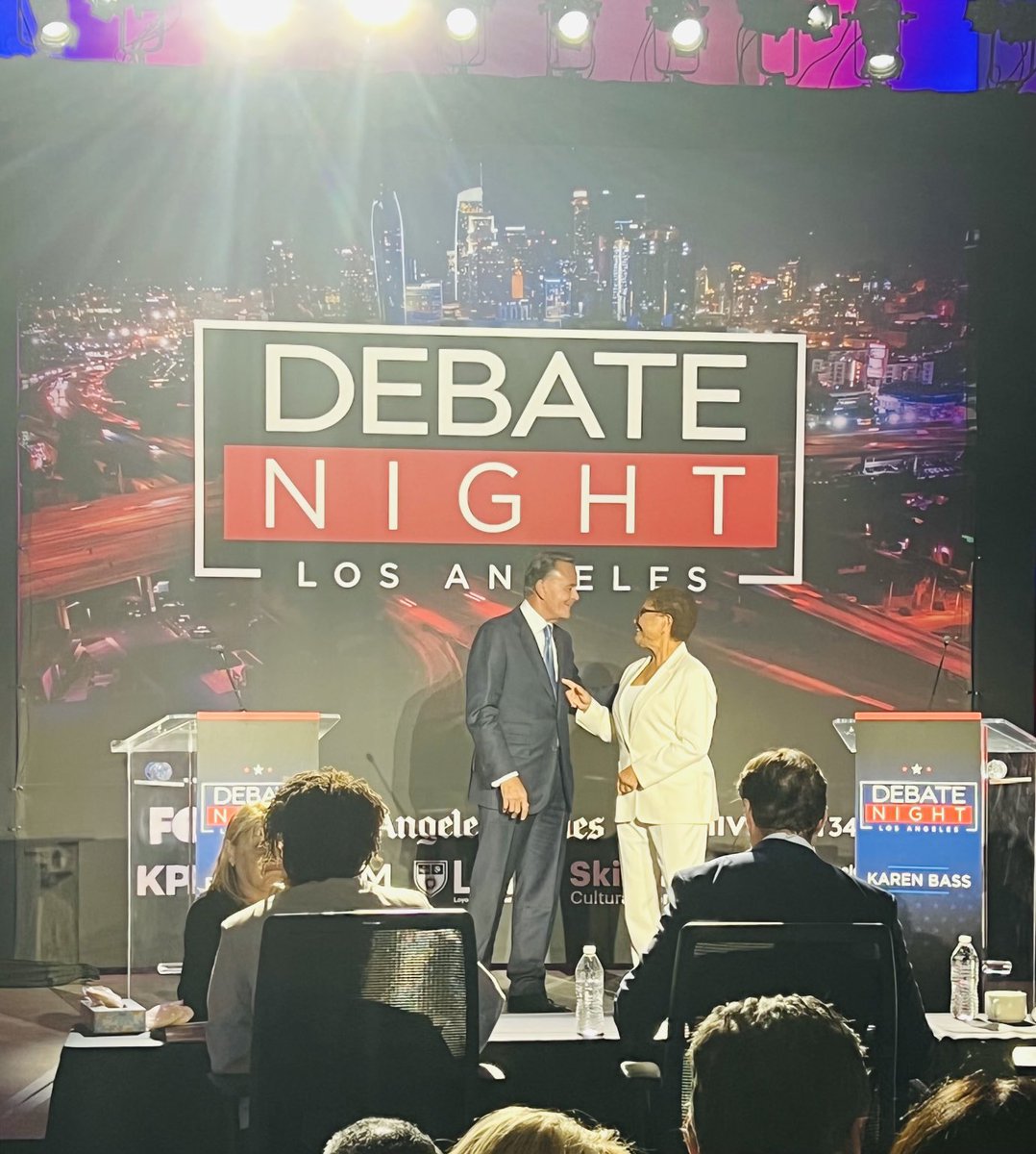 sarasadhwani's tweet image. They’re ready!!!!!!!! #LAMayor #fox11debate