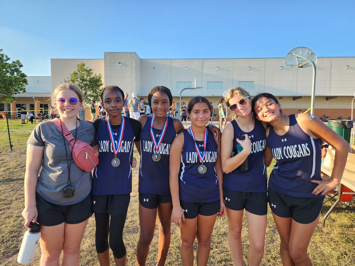 RBMSCOUGARS's tweet photo. Great job to the RBMS Cougars and Lady Cougars at the Stiles XC meet today @rbmstweet @MsDouglas_RBMS @LeanderXC @coachg2lou @LISD_AD https://t.co/WfXmBfQl5k