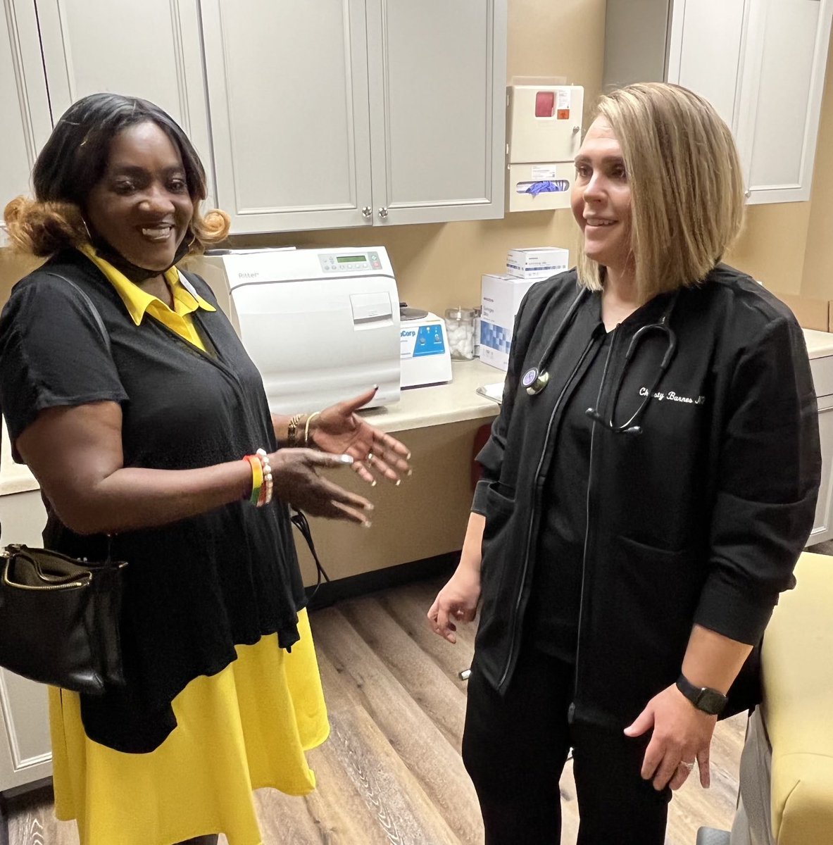 GeGhnelson's tweet photo. Ribbon cutting for Quickmed Urgent Care Facility _#Portage medical-equity #walk-in healthcare7days a week #Women CFO https://t.co/CdlLZXqoGQ