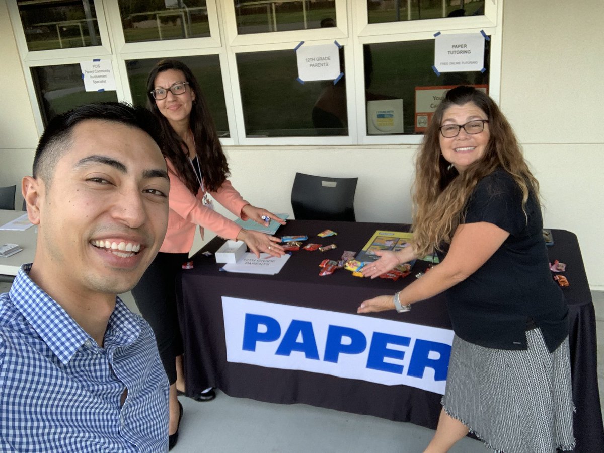 JI_Paper's tweet photo. Wednesday smiles and energy is 🚀🚀 is soaring at Calero HS Back to School Night! - we got our @paperlearning trailblazers Teachers, Counselors and Administration Team sharing Paper 📝 #EastSideProud @esuhsdef https://t.co/0pWwuqoALR