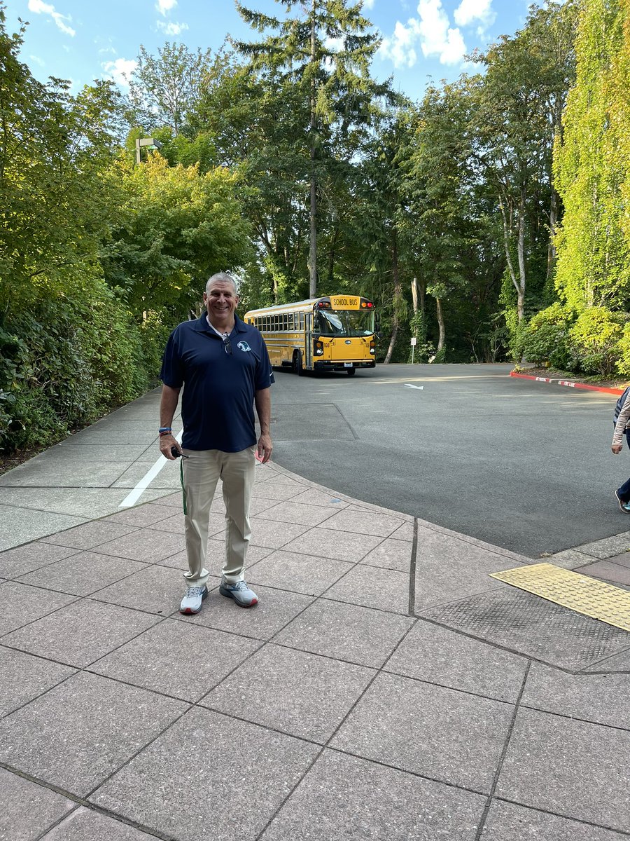 Krestin Bahr tweet media