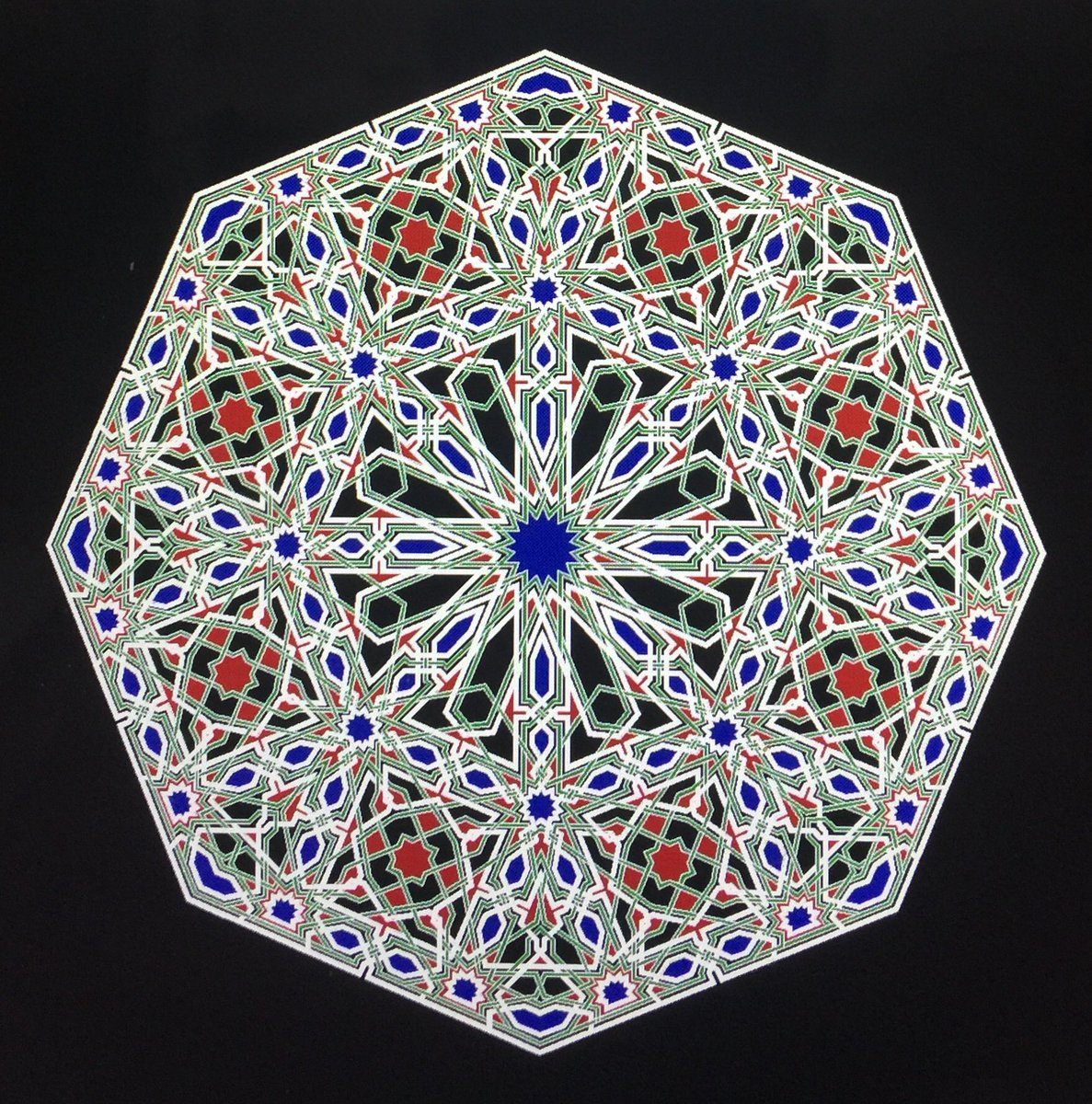 decoration08's tweet photo. #islamicpattern#geometry#floral#interiordesign#architecture#zellige#gypsum#woodcarving#plastercarving#design#art#sacredgeometry#geometryteaching#interiordesign#arabesque#art#beauty# https://t.co/E8fyFDLAnx