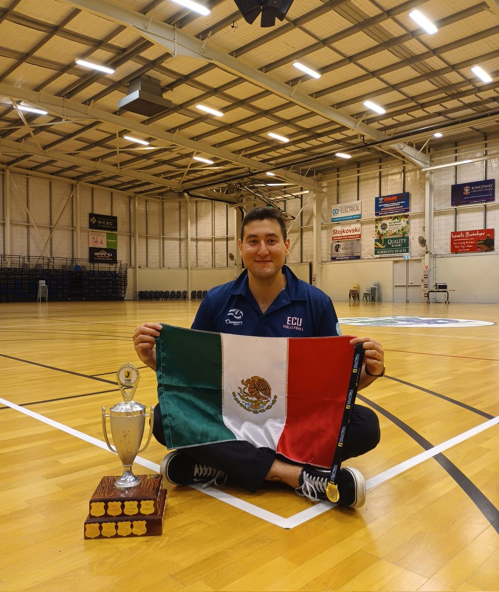 eclmnu's tweet photo. Another team, another medal 
#WAVL2022 https://t.co/filRcIiSxb